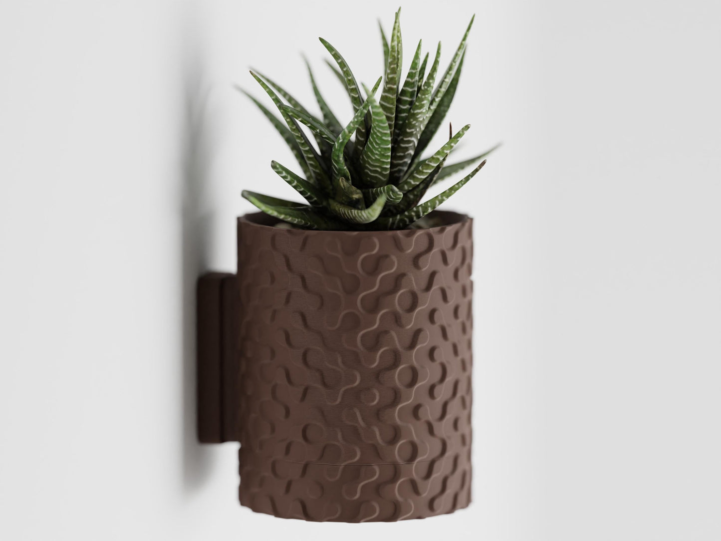 Mira  - The Geo Wall-Mounted Planter