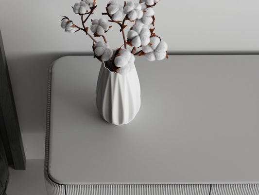 Iris - Sleek and Elegant Vase